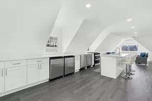 19 Hamilton Ave, Weehawken, NJ 07086 - Photo 4