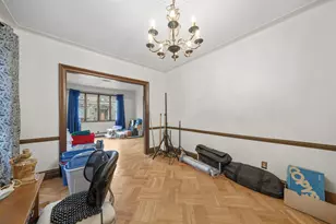172 W 33rd St, Bayonne, NJ 07002 - Photo 8