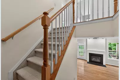 9 Marina Dr, Bayonne, NJ 07002 - Photo 8