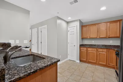 9 Marina Dr, Bayonne, NJ 07002 - Photo 6