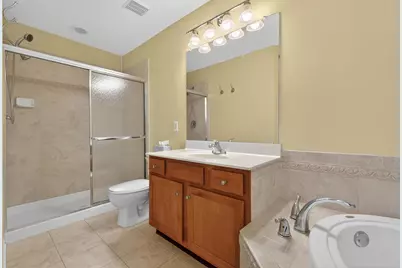 9 Marina Dr, Bayonne, NJ 07002 - Photo 14