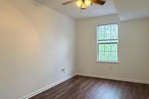 225 Halladay St, Jersey City, NJ 07304 - Photo 8
