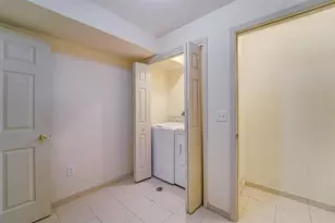 295 New York Ave, Jersey City, NJ 07307 - Photo 6
