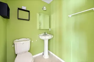 2 Hops Commons Ct, Secaucus, NJ 07094 - Photo 10