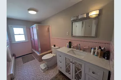 360 New York Ave #2nd floor, Lyndhurst Township, NJ 07071 - Photo 12