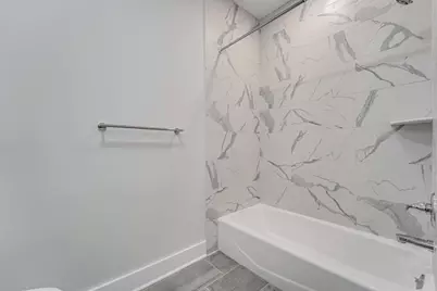 660 Grand St #310, Jersey City, NJ 07304 - Photo 20
