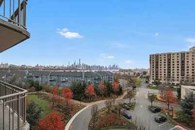 8100 River Rd #601, North Bergen, NJ 07047 - Photo 4