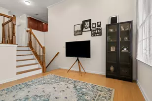 360 Oswego Ct, West New York, NJ 07093 - Photo 12