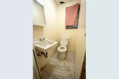6 Bayside Park Dr, Jersey City, NJ 07305 - Photo 32