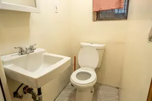 6 Bayside Park Dr, Jersey City, NJ 07305 - Photo 32