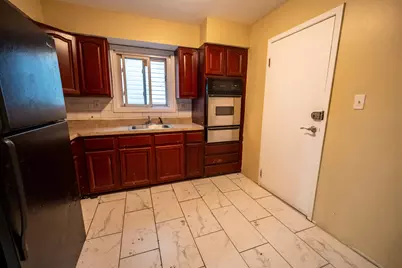 6 Bayside Park Dr, Jersey City, NJ 07305 - Photo 8