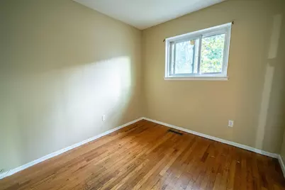 6 Bayside Park Dr, Jersey City, NJ 07305 - Photo 20