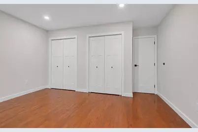 29 North End Dr, Secaucus, NJ 07094 - Photo 14