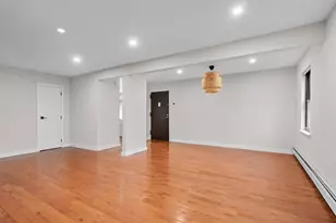 29 N End Dr, Secaucus, NJ 07094 - Photo 16