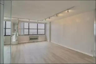 7000 Blvd E, Guttenberg, NJ 07093 - Photo 8