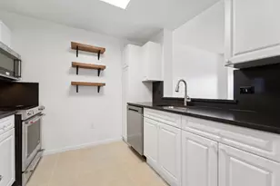 1110 City Pl, Edgewater, NJ 07020 - Photo 8