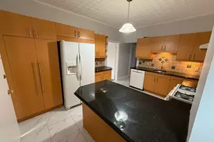 321 Avenue C, Bayonne, NJ 07002 - Photo 8