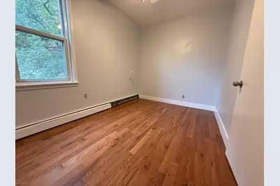 321 Avenue C, Bayonne, NJ 07002 - Photo 12