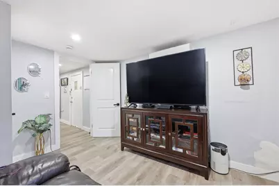 85 Zabriskie St, Jersey City, NJ 07307 - Photo 28