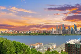 6050 Blvd E, West New York, NJ 07093 - Photo 2