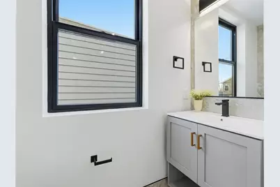 82 Pamrapo Ave #2A, Jersey City, NJ 07305 - Photo 18
