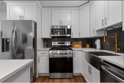 41 Beacon Ave #2, Jersey City, NJ 07306 - Photo 8