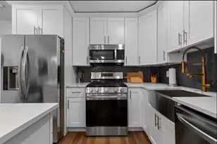41 Beacon Ave, Jersey City, NJ 07306 - Photo 8