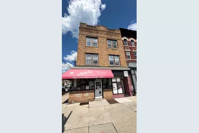 397 Avenue C #303, Bayonne, NJ 07002 - Photo 2