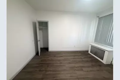 28 East 32nd St #2, Bayonne, NJ 07002 - Photo 6
