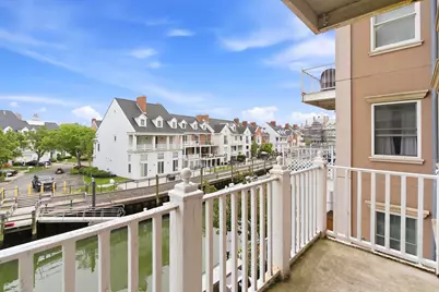 204 Shearwater Ct West #21, Jersey City, NJ 07305 - Photo 1