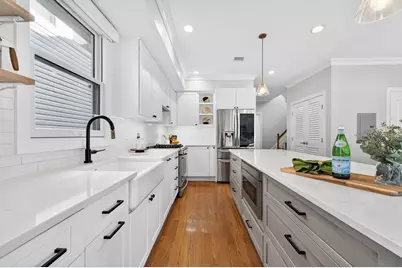 171 Jewett Ave #2, Jersey City, NJ 07304 - Photo 1
