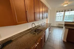 30 Freedom Way, Jersey City, NJ 07305 - Photo 6