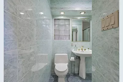 126 Nelson Ave, Jersey City, NJ 07307 - Photo 24