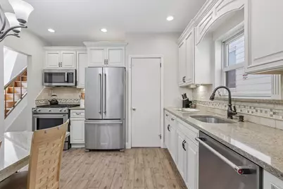 126 Nelson Ave, Jersey City, NJ 07307 - Photo 8