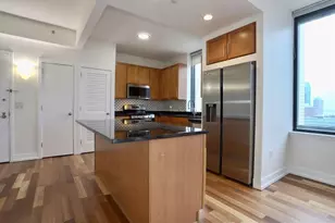389 Washington St, Jersey City, NJ 07302 - Photo 2