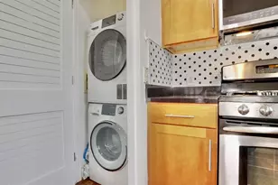 389 Washington St, Jersey City, NJ 07302 - Photo 6