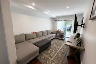 19 Beach St, Jersey City, NJ 07307 - Photo 4