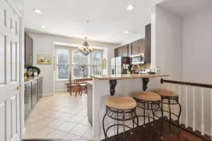 428 Newburgh Ct, West New York, NJ 07093 - Photo 6