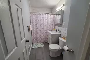 8 Packard St, Bayonne, NJ 07002 - Photo 6