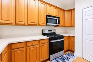 7 Atlas Ct, Jersey City, NJ 07305 - Photo 8