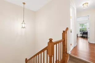 7 Atlas Ct, Jersey City, NJ 07305 - Photo 10