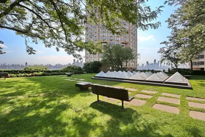 7004 Blvd East #5L, Guttenberg, NJ 07093 - Photo 40