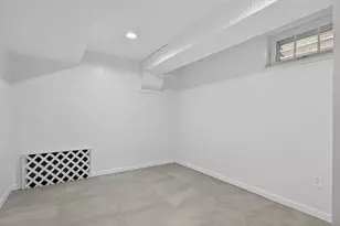 23 Marion Ct, Bayonne, NJ 07002 - Photo 26