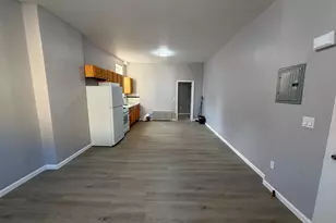 423 Baldwin Ave, Jersey City, NJ 07306 - Photo 8