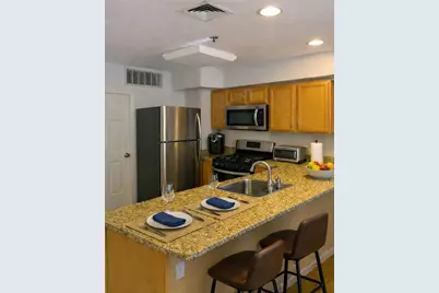 524 Bloomfield St #4, Hoboken, NJ 07030 - Photo 2