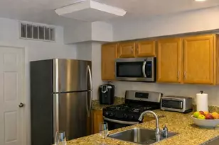 524 Bloomfield St, Hoboken, NJ 07030 - Photo 2