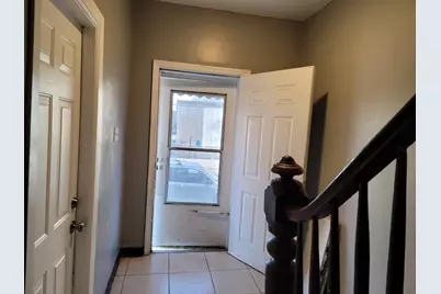 35 Orient Ave, Jersey City, NJ 07305 - Photo 8