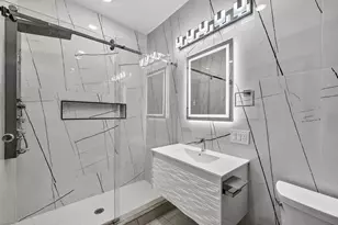414 New York Ave, Jersey City, NJ 07307 - Photo 16