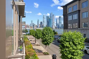 250 Henley Pl, Weehawken, NJ 07086 - Photo 8