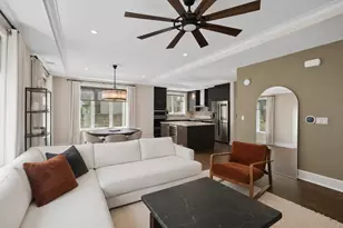 250 Henley Pl, Weehawken, NJ 07086 - Photo 2